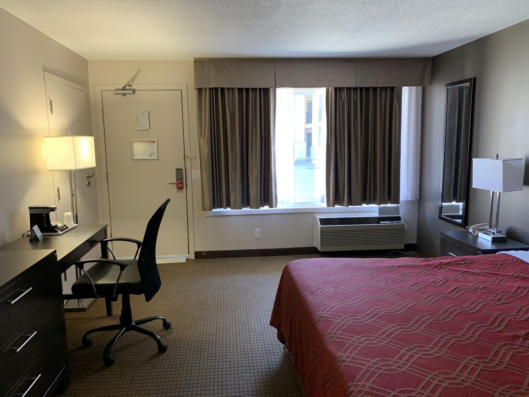 Econo Lodge Inn & Suites Lethbridge Zewnętrze zdjęcie