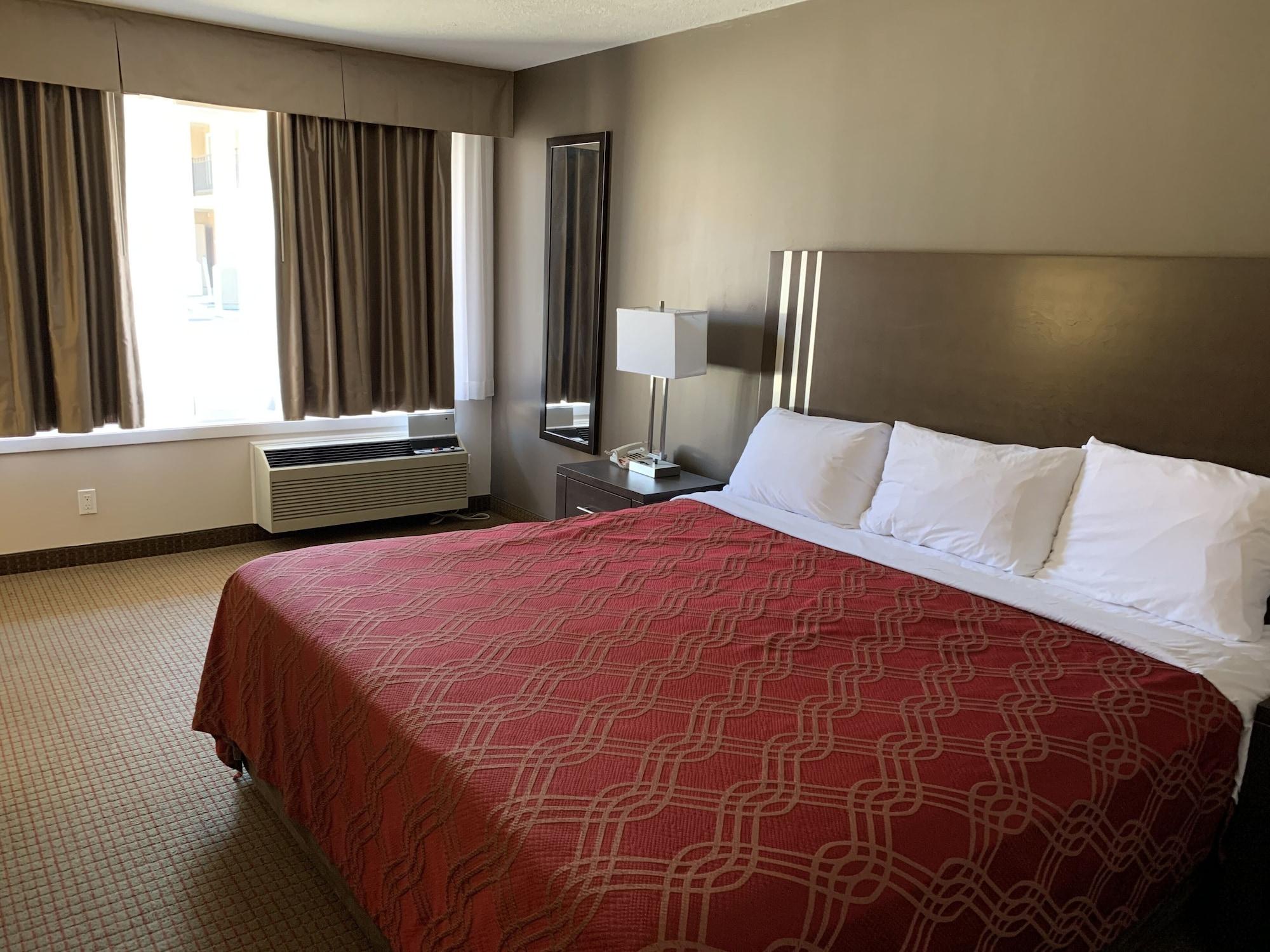 Econo Lodge Inn & Suites Lethbridge Zewnętrze zdjęcie