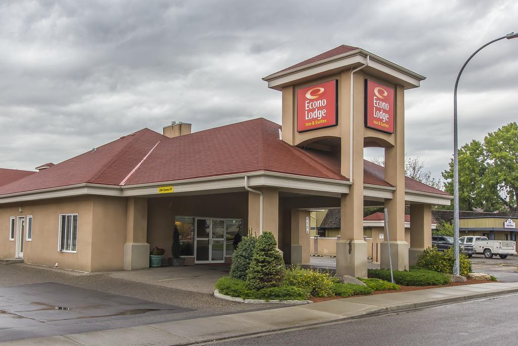 Econo Lodge Inn & Suites Lethbridge Zewnętrze zdjęcie