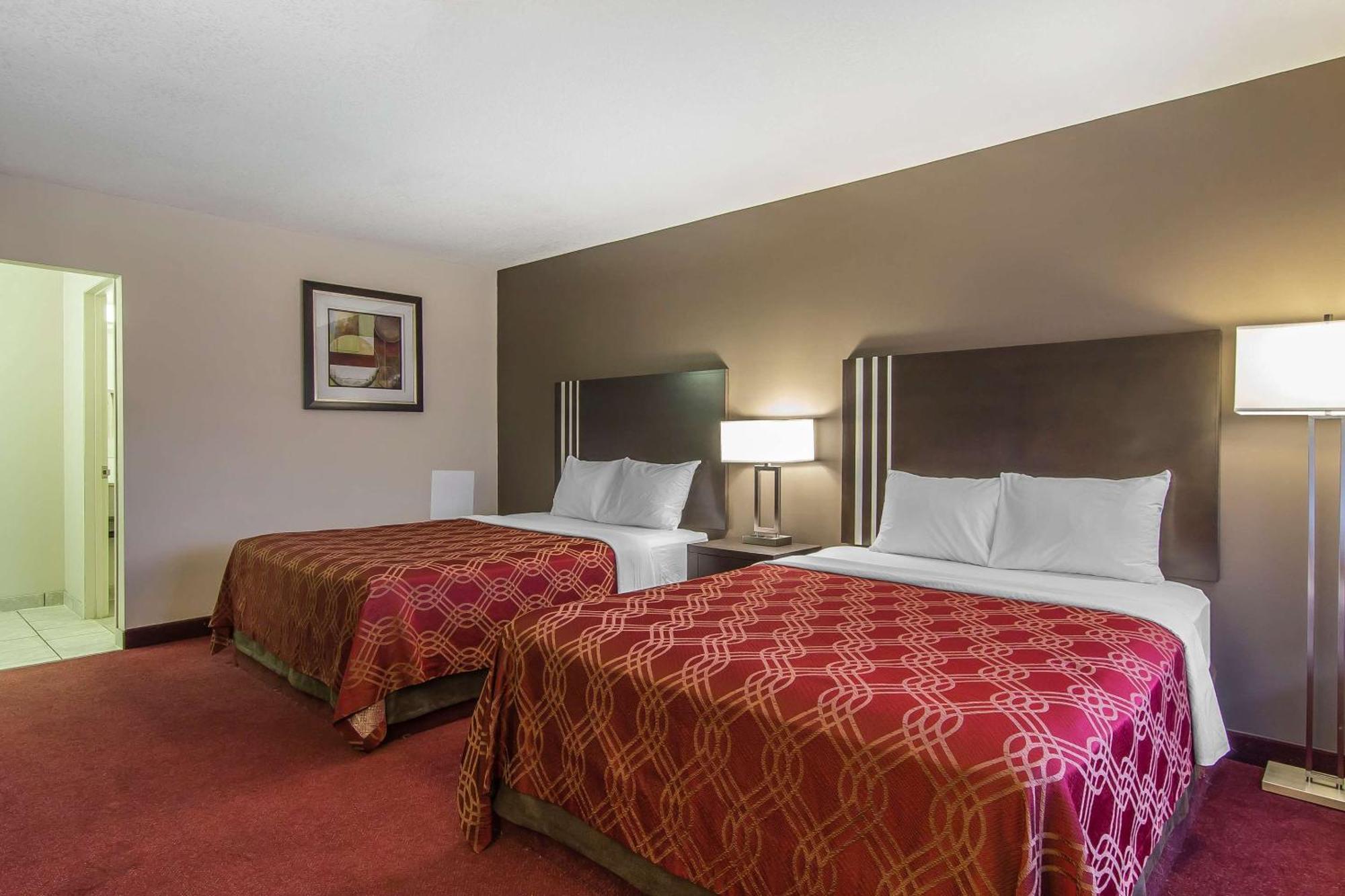 Econo Lodge Inn & Suites Lethbridge Zewnętrze zdjęcie